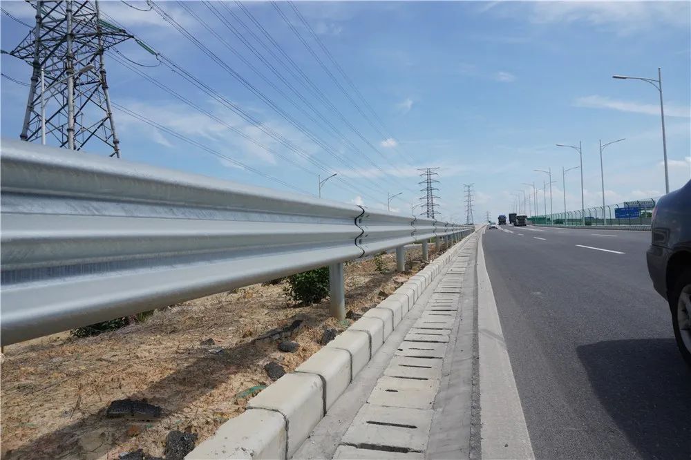蓬莱高速公路护栏板